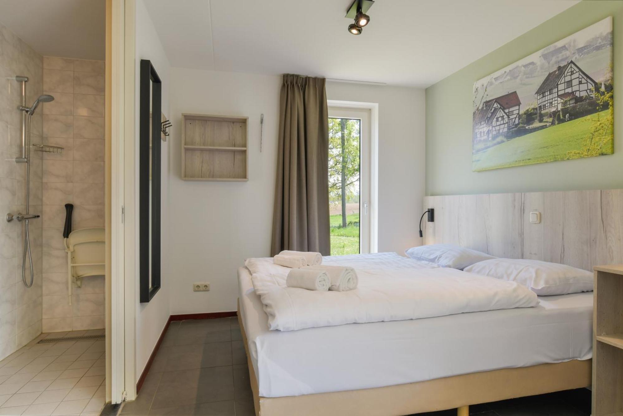 Summio Vakantiepark Reevallis Vijlen Zimmer foto
